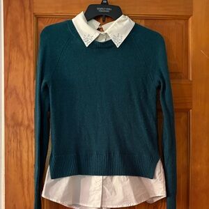 Women's M  Princess Vera Wang Teal Sweater with White Collar